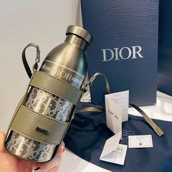 大人気!ディオール AQUA ストラップボトル 贋物 ディオール オブリーク dem58433